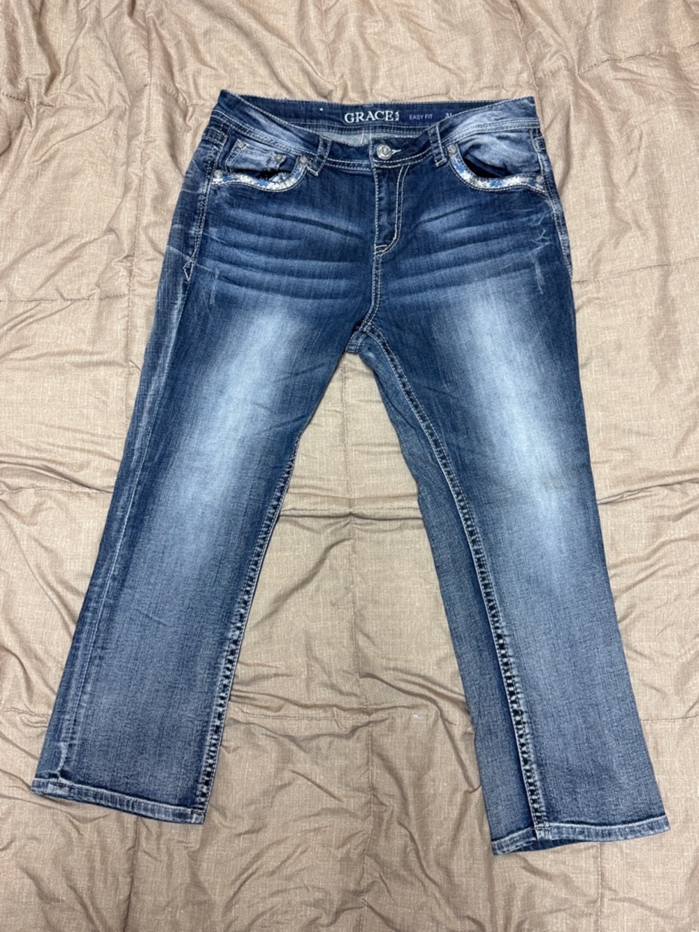 Grace in LA Easy Fit Blue Washed Cropped Jeans Embroidered Jewels Like New 31
